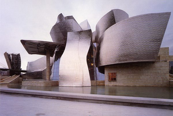 建筑大师作品： 古根海姆博物馆
