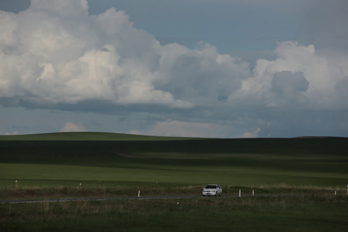 用ps修复严重偏暗的风景图片