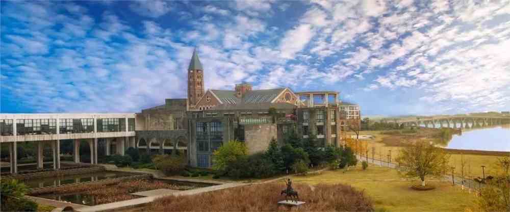 上海蒙太奇学院